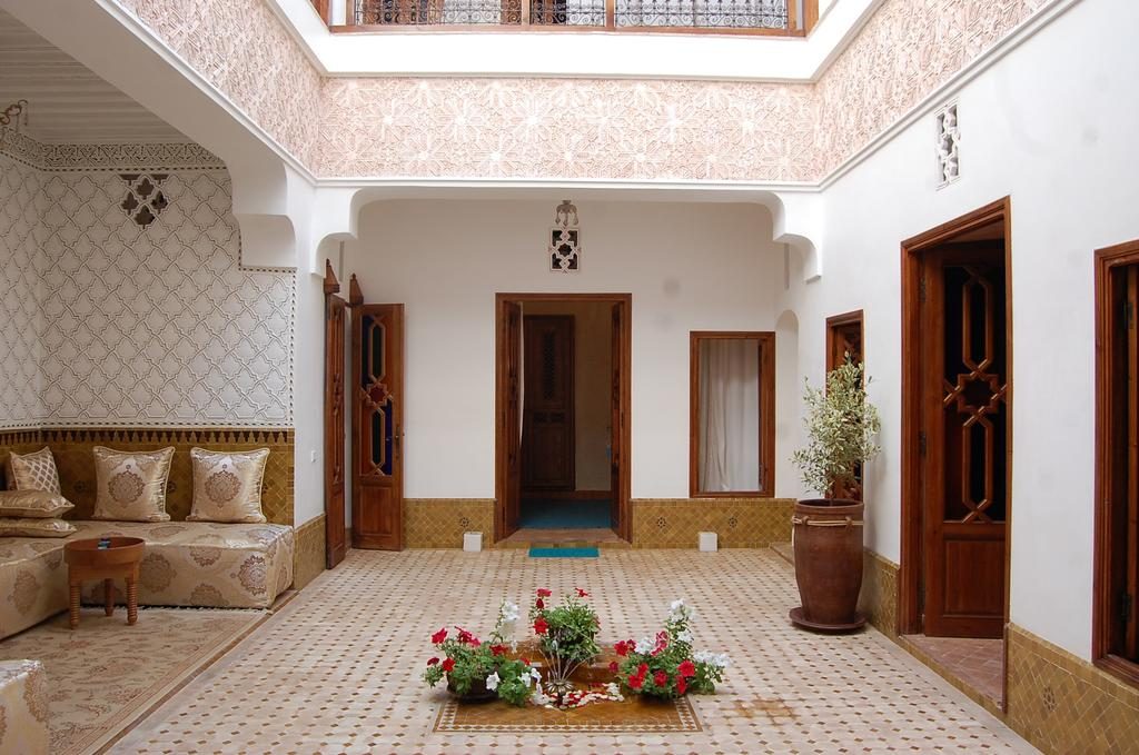 Riads-for-sale-Marrakech-Riad-for-sale-Marrakech-Marrakech-Realty-Marrakech-Real-Estate-Immobilier-Marrakech-Riads-a-vendre-Marrakech-01.jpg