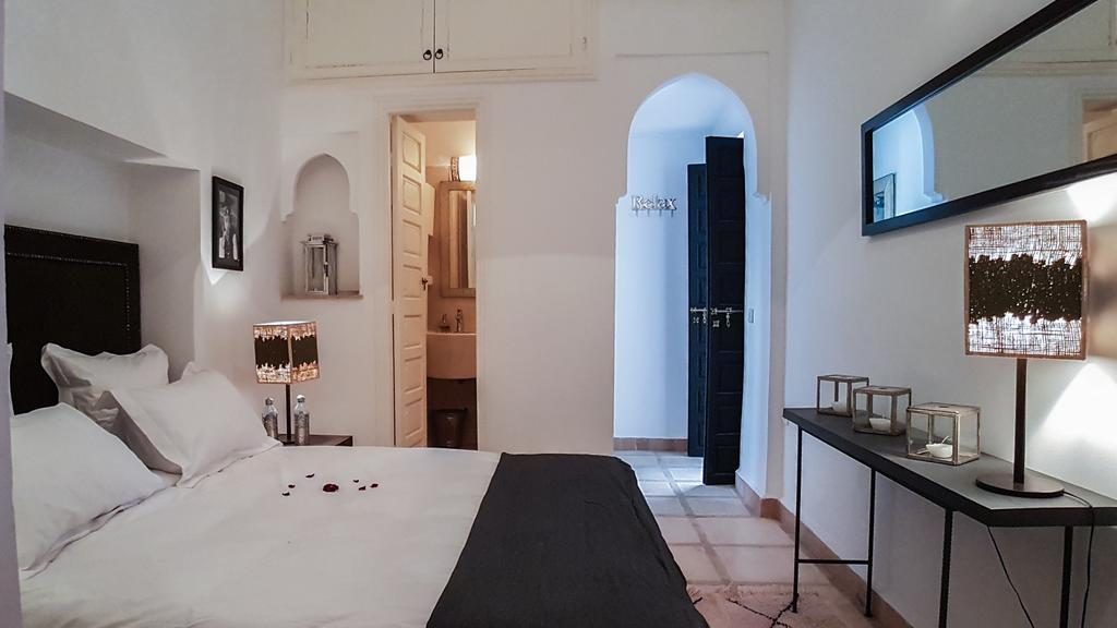 Riads-for-sale-Marrakech-Riad-for-sale-Marrakech-Marrakech-Realty-Marrakech-Real-Estate-Immobilier-Marrakech-Riads-a-vendre-Marrakech-12.jpg