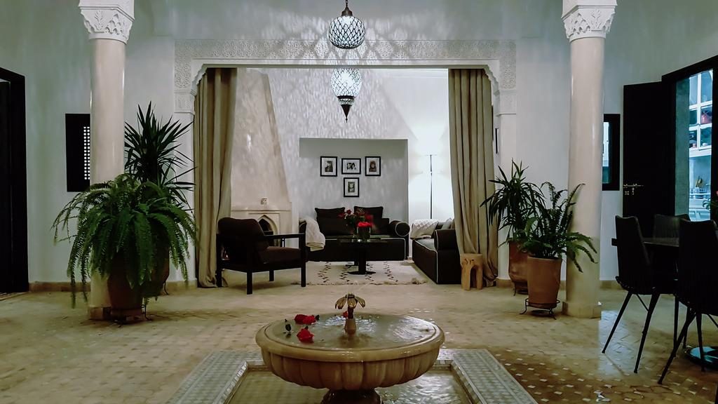 Riads-for-sale-Marrakech-Riad-for-sale-Marrakech-Marrakech-Realty-Marrakech-Real-Estate-Immobilier-Marrakech-Riads-a-vendre-Marrakech-03.jpg