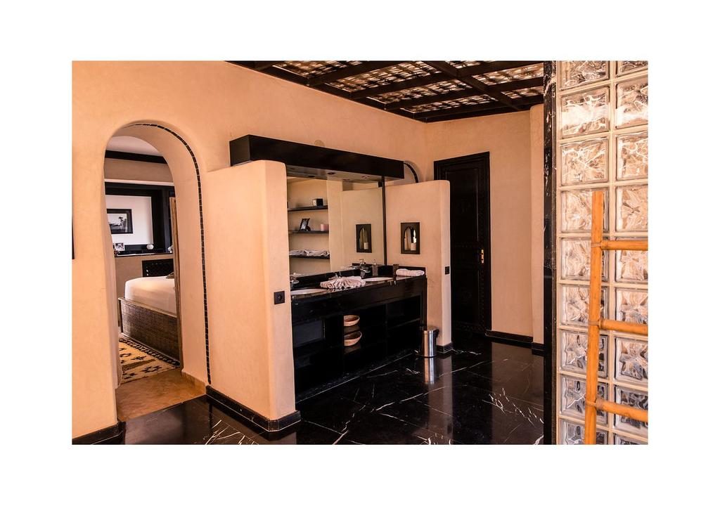 Villas-for-sale-Marrakech-villa-for-sale-Marrakech-Marrakech-Realty-Marrakech-real-estate-Immobilier-Marrakech-villa-a-vendre-Marrakech-31.jpg
