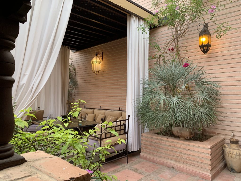 144CFDCA-996A-4641-87E7-6315EBAF0502