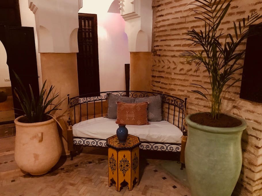 Riads-for-sale-Marrakech-Riad-for-sale-Marrakech-Marrakech-Realty-Marrakech-Real-Estate-Immobilier-Marrakech-Riads-a-vendre-Marrakech-16.jpg