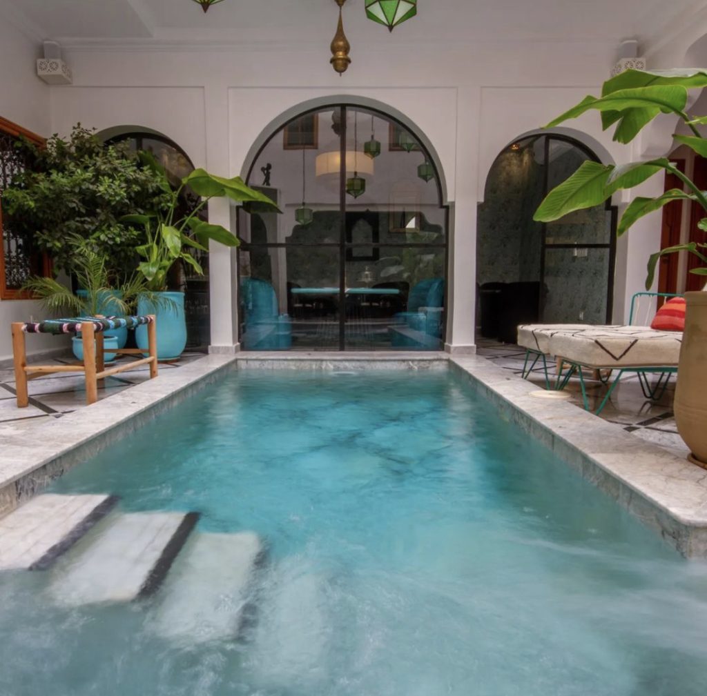 335D737A-2871-45DC-804F-622C754CF75A