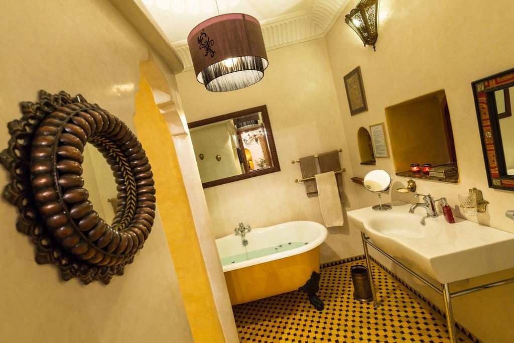 Riads-for-sale-Marrakech-Riad-for-sale-Marrakech-Marrakech-Realty-Marrakech-Real-Estate-Immobilier-Marrakech-Riads-a-vendre-Marrakech-1101.jpg