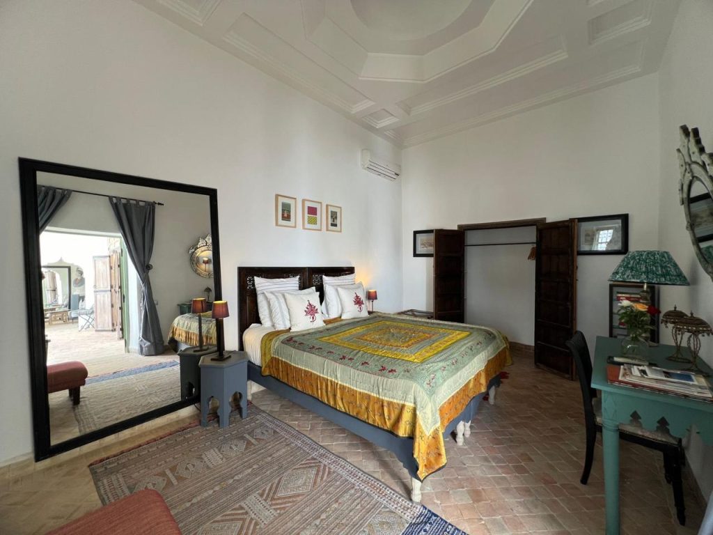 4256EED7-83FD-4FEA-82F2-721B89C1110B