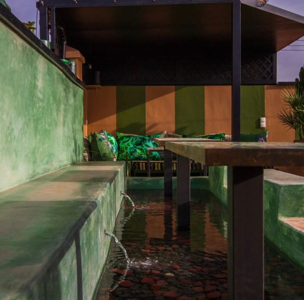 5C931FCC-AD74-4AFB-AB47-B16F7703DD62