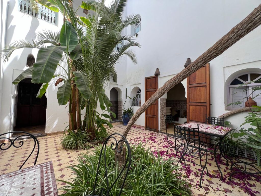 8C34AF5E-F3BA-404A-BCC0-0A484B5107FC