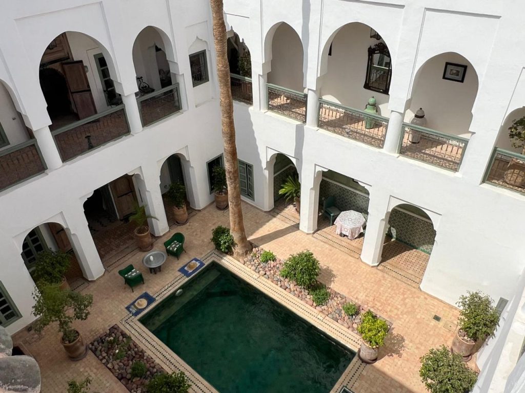 9FC3234F-CD10-49F2-9AAE-64A47A68AAD0