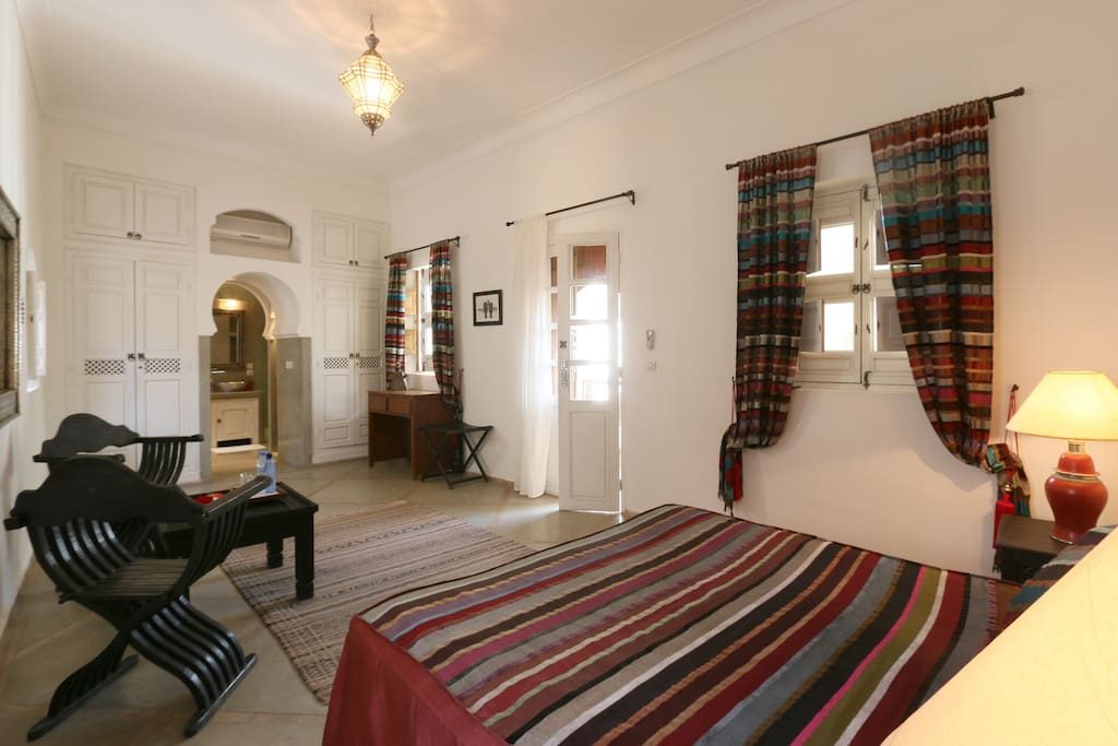 Riads-for-sale-Marrakech-Riad-for-sale-Marrakech-Marrakech-Realty-Marrakech-Real-Estate-Immobilier-Marrakech-Riads-a-vendre-Marrakech-16.jpg