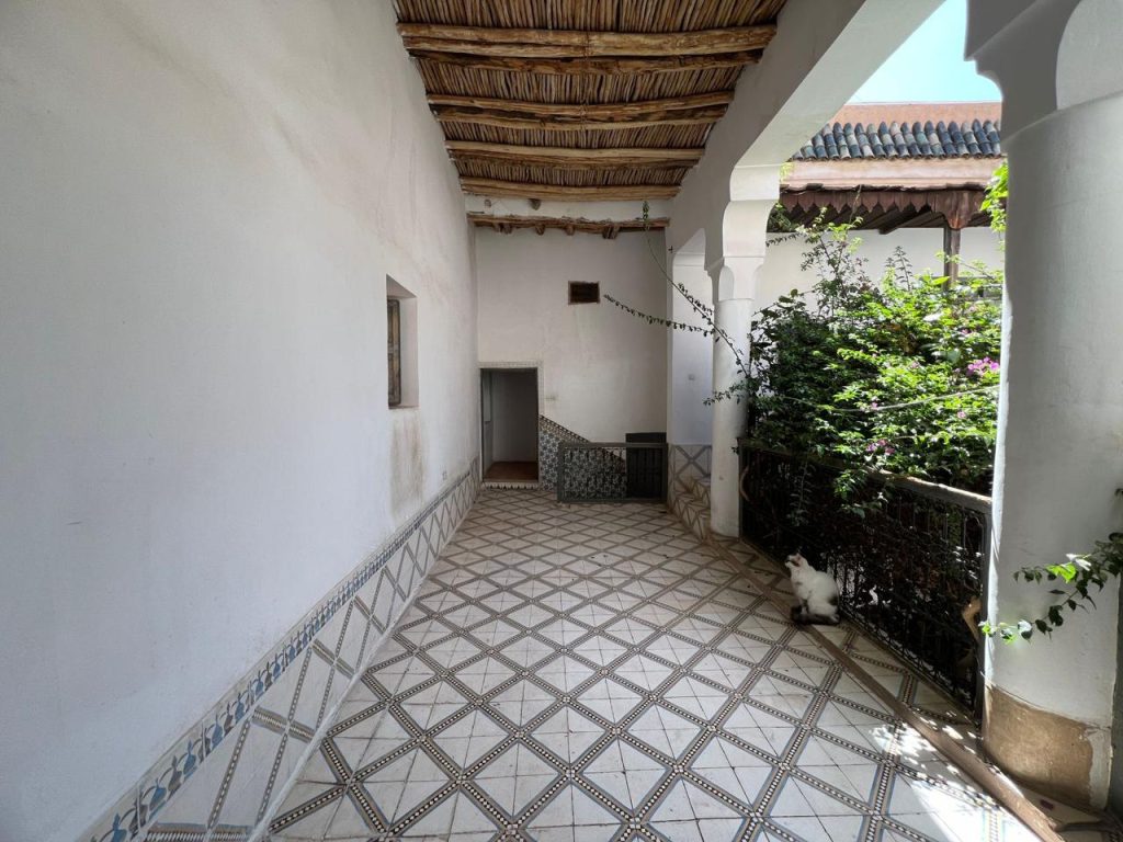 CA25FA54-49A2-4D0D-9511-30097ADC54BF