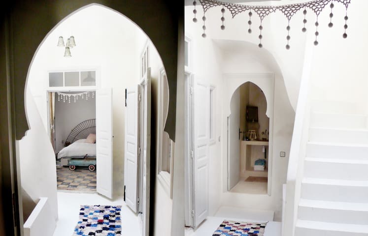 Riads-for-sale-Essaouira-riad-for-sale-Essaouira-Essaouira-Realty-Essaouira-real-estate-Immobilier-Essaouira-riad-a-vendre-Essaouira-041.jpg