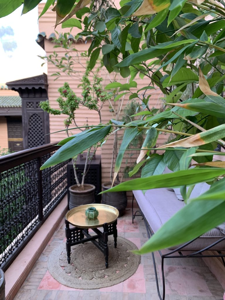 D722D325-9BA3-4BC4-88F8-D87A0E8771EC