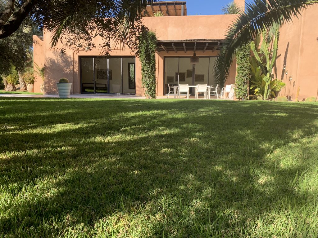 Villas-for-sale-Marrakech-villa-for-sale-Marrakech-Marrakech-Realty-Marrakech-real-estate-Immobilier-Marrakech-villa-a-vendre-Marrakech-03.jpg