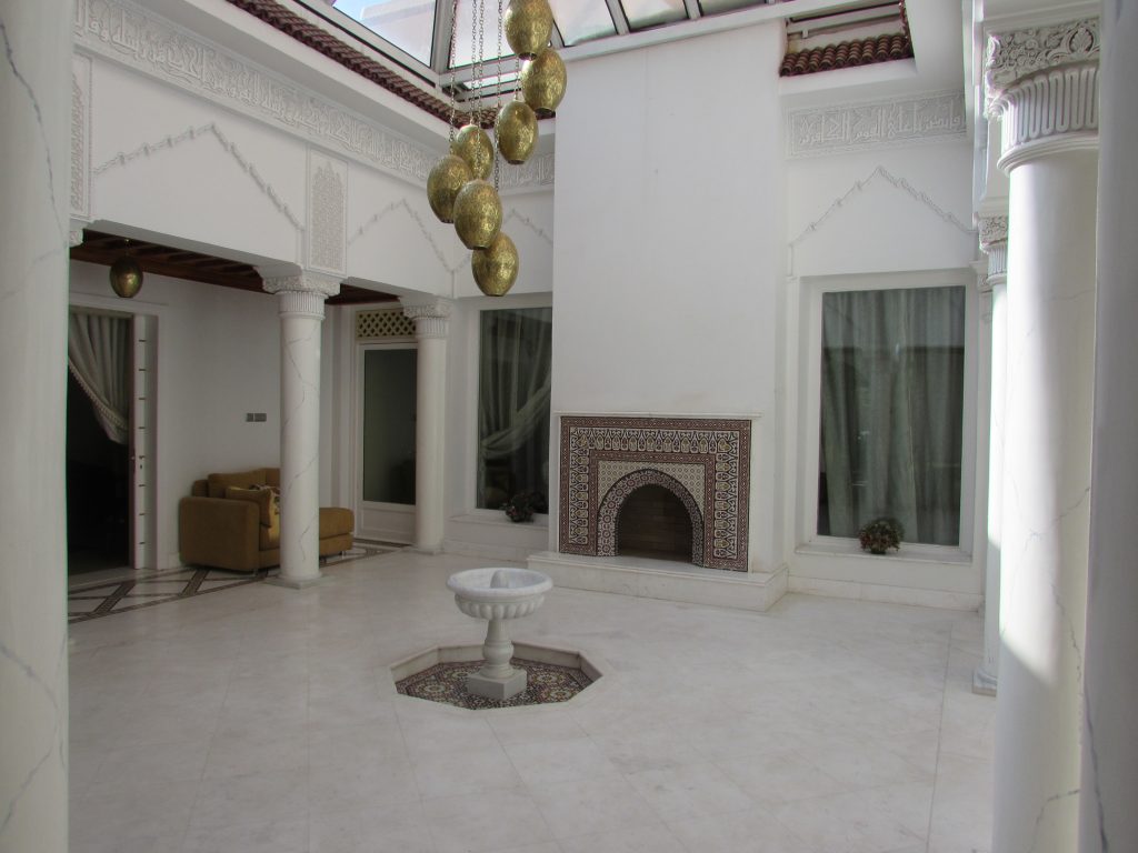Villas-for-sale-Marrakech-villa-for-sale-Marrakech-Marrakech-Realty-Marrakech-real-estate-Immobilier-Marrakech-villa-a-vendre-Marrakech-01.jpg